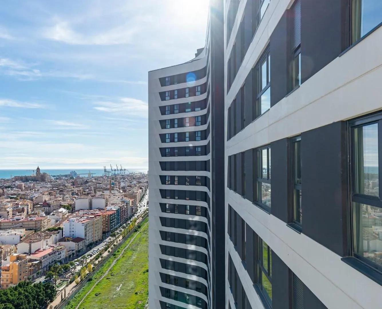 Skyline V Pool & Coworking By Ele Apartments Малага 0*,  Испания