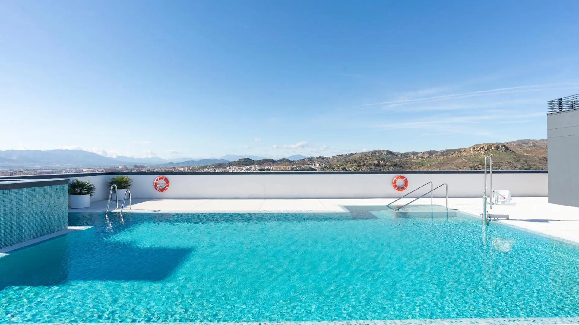 Skyline V Pool & Coworking By Ele Apartments Málaga